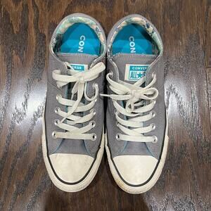 Converse All Star Low Top, Women’s size 7